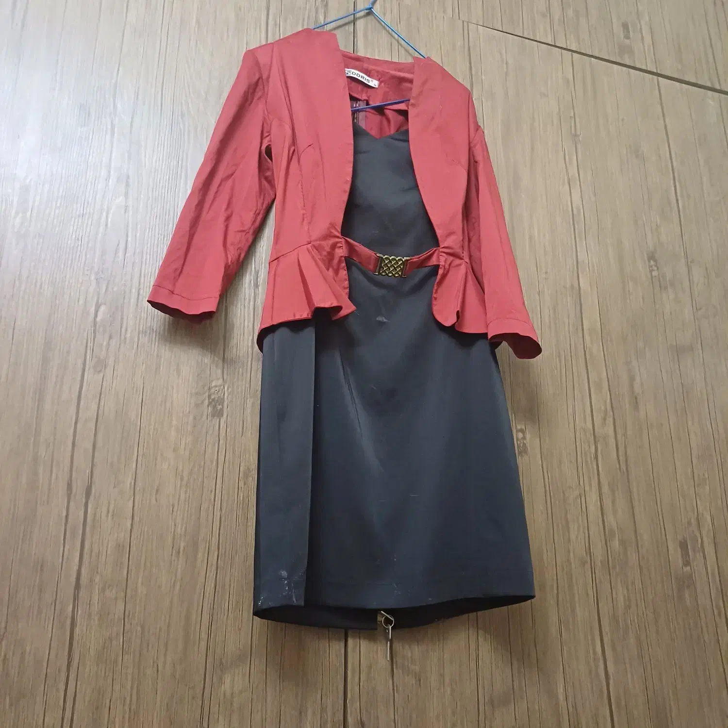 لباس|لباس|خرانق, |دیوار