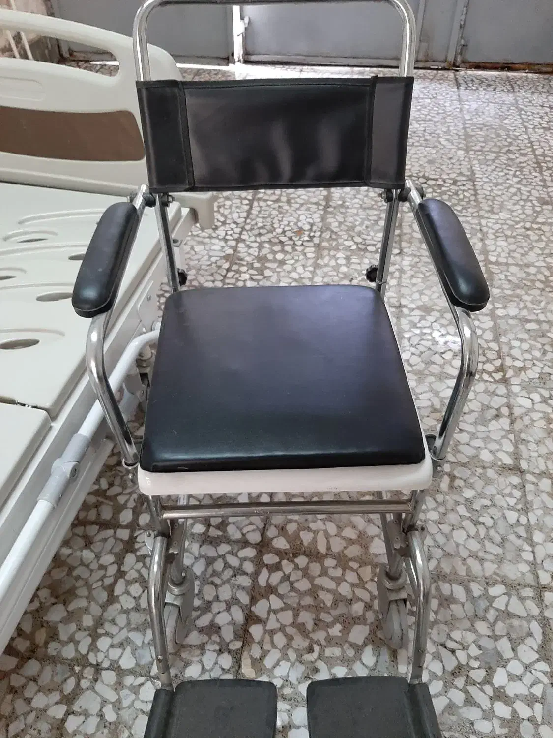 ویلچر حمام  به عرض ۵۶|آرایشی، بهداشتی، درمانی|رشت, معلولین|دیوار