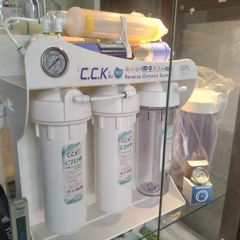 تصفیه اب خانگی موتورتایوان نصب رایگان قیمت مناسب|آب‌سردکن و تصفیه آب|بهارستان, |دیوار