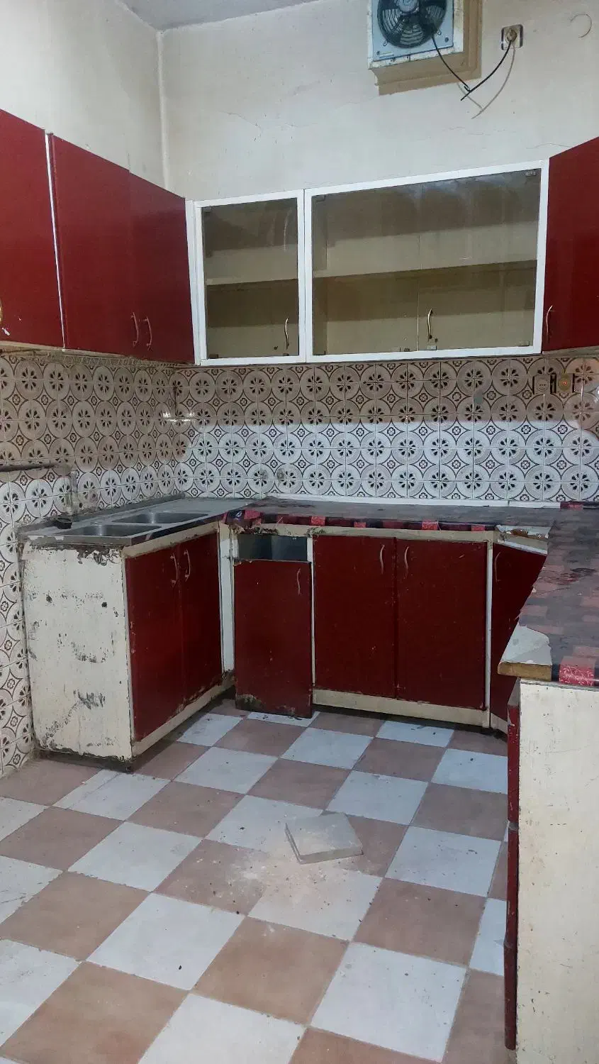 فروش ویلایی 135 با بر 12 در خ ادهم نادری|فروش خانه و ویلا|اهواز, نادری|دیوار