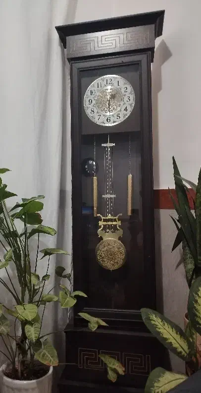 ساعت ایستاده|ساعت دیواری و تزئینی|ایوان, |دیوار