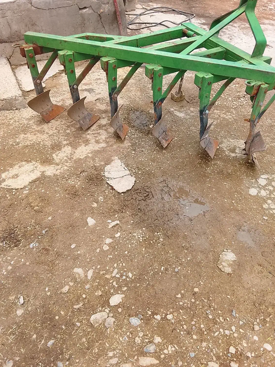 اسب زین شده|اسب و تجهیزات اسب‌سواری|ویسیان, |دیوار