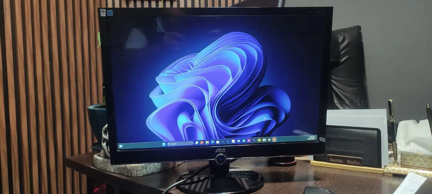 مانیتور LED  Samsung  و AOC|قطعات و لوازم جانبی رایانه|تهران, ده‌ونک|دیوار