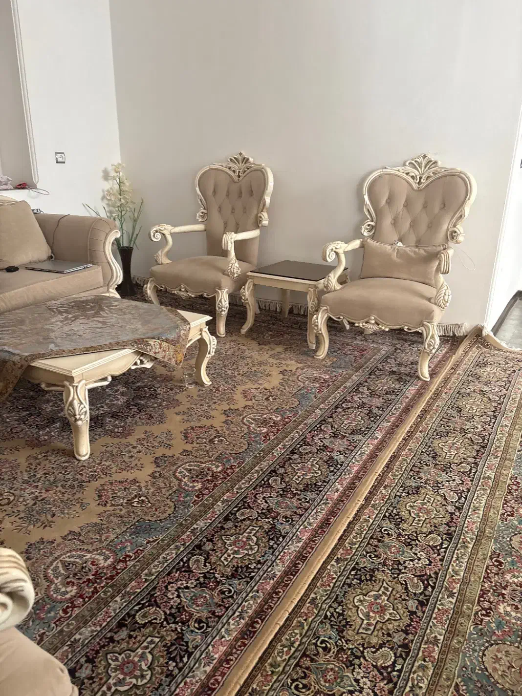 نیازمند یک نفر خانم جهت نظافت در خانه|استخدام سرایداری و نظافت|جیرفت, |دیوار