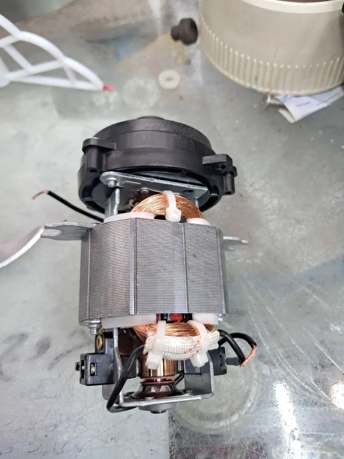 خوردکن|خردکن، آسیاب، غذاساز|اصفهان, نقش جهان|دیوار