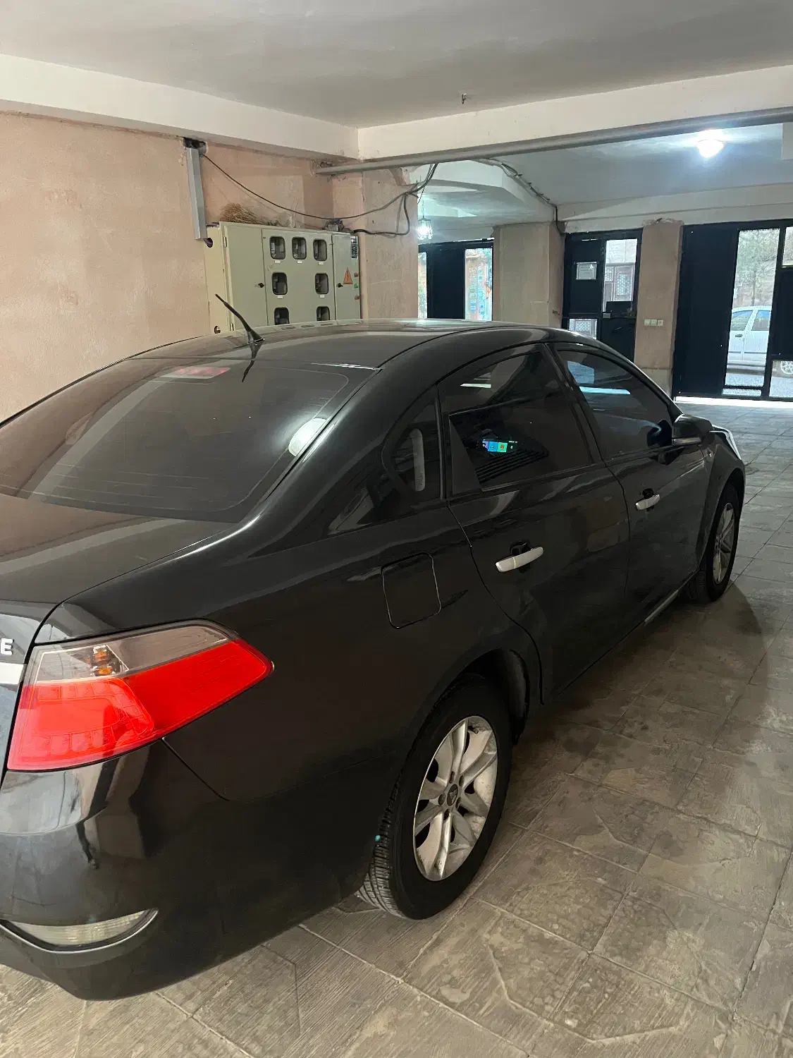 برلیانس h۳۳۰زیر قیمت|خودرو سواری و وانت|ملارد, |دیوار