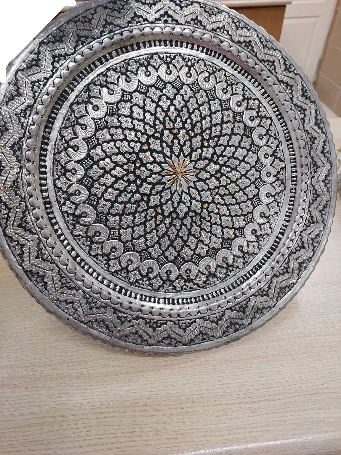 سینی مسی عتیقه قدیمی|کلکسیون اشیاء عتیقه|رشت, دیانتی|دیوار