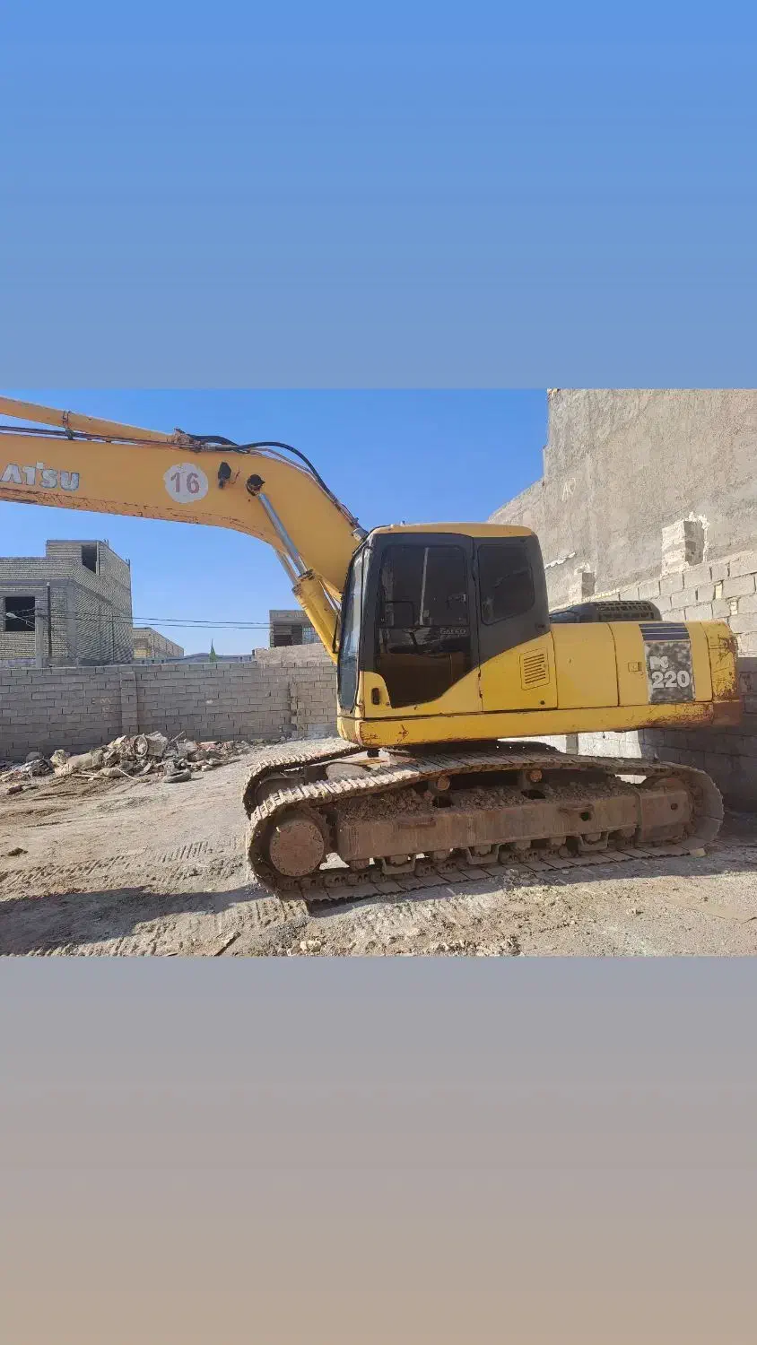 بیل مکانیکی ۲۲۰|خودرو سنگین|اهواز, امانیه|دیوار