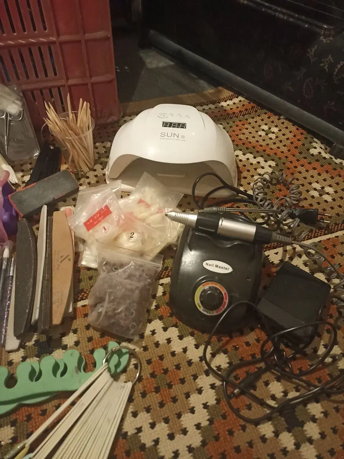 وسایل کاشت ناخن کامل|آرایشی، بهداشتی، درمانی|مشهد, فارغ التحصیلان|دیوار