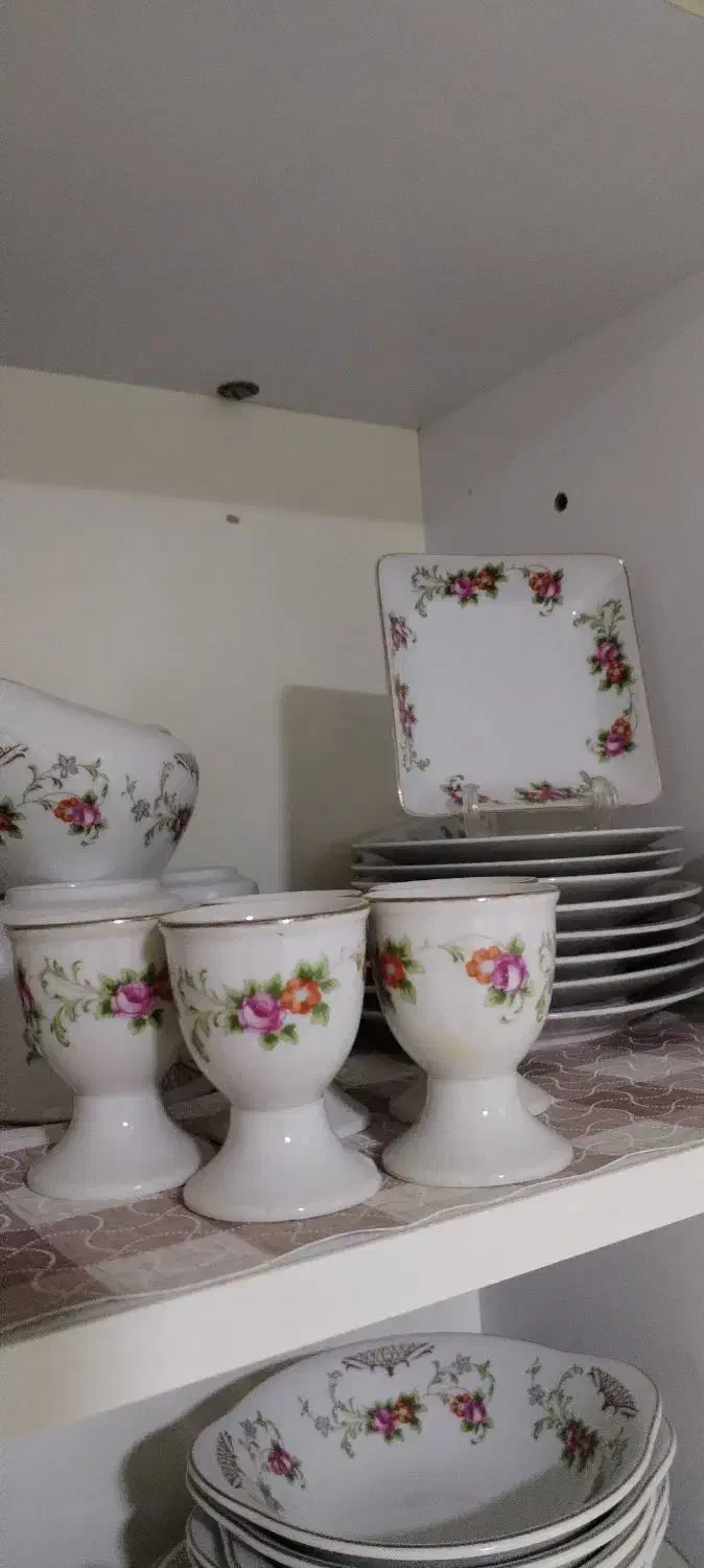 سرویس چینی، کمد،|ظروف سرو و پذیرایی|مشهد, بهارستان|دیوار