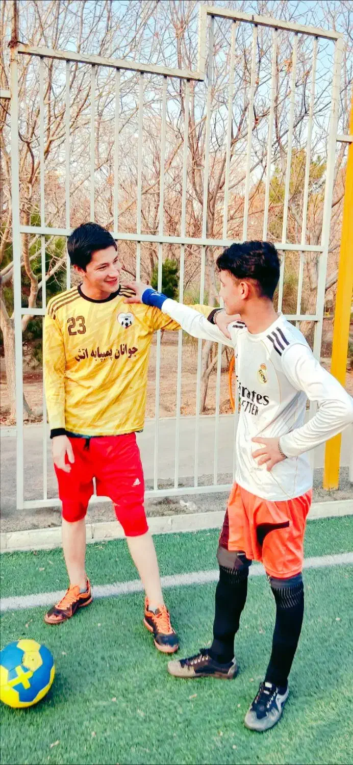 من یکی هافک|رویداد ورزشی|شهر ری, فیروزآبادی|دیوار