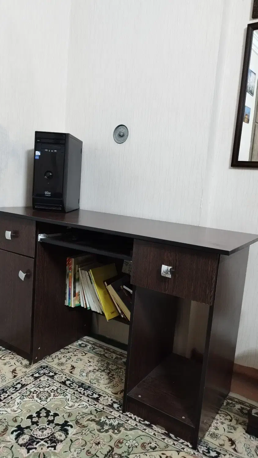 میز کامپیوتر وصندلی|میز تحریر و کامپیوتر|مشهد, سمزقند|دیوار