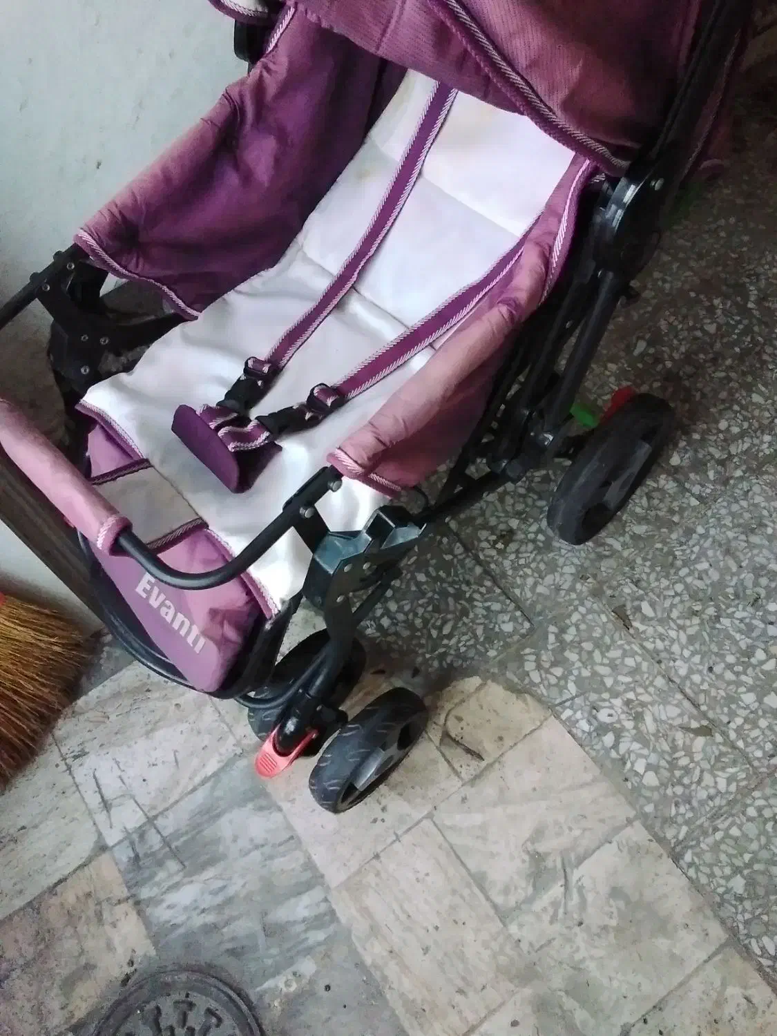 کالسکه بچه|کالسکه و لوازم جانبی|قم, نیروگاه|دیوار