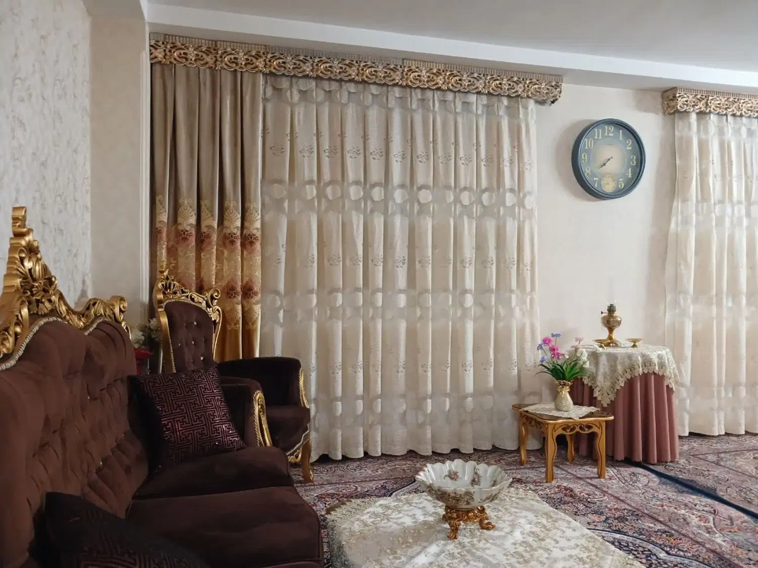 پرده|پرده، رانر، رومیزی|پیشوا, |دیوار