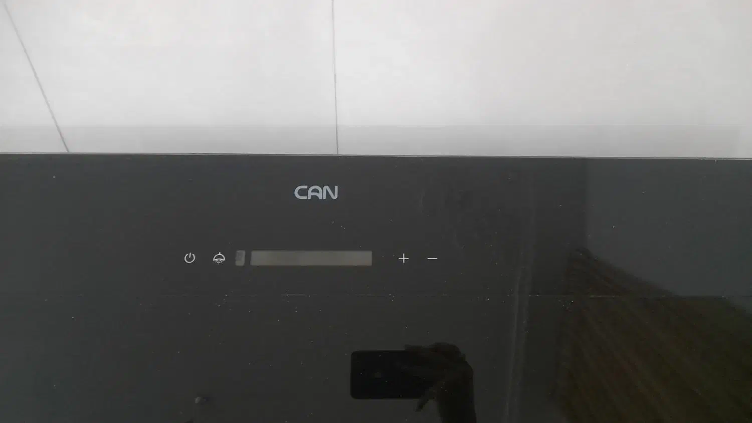 هود کن|هود|بروجرد, |دیوار