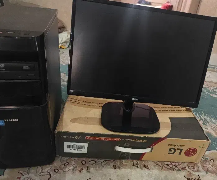 کامپیوتر|رایانه رومیزی|رباط‌کریم, رباط‌کریم|دیوار