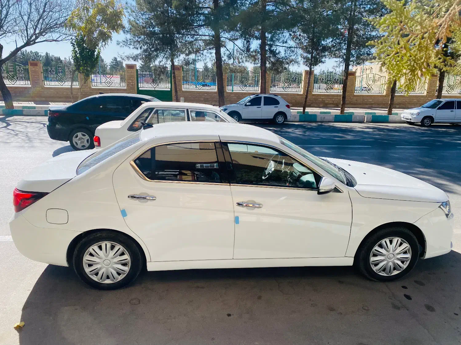 دنا پلاس ۵ دنده|خودرو سواری و وانت|کرمان, |دیوار