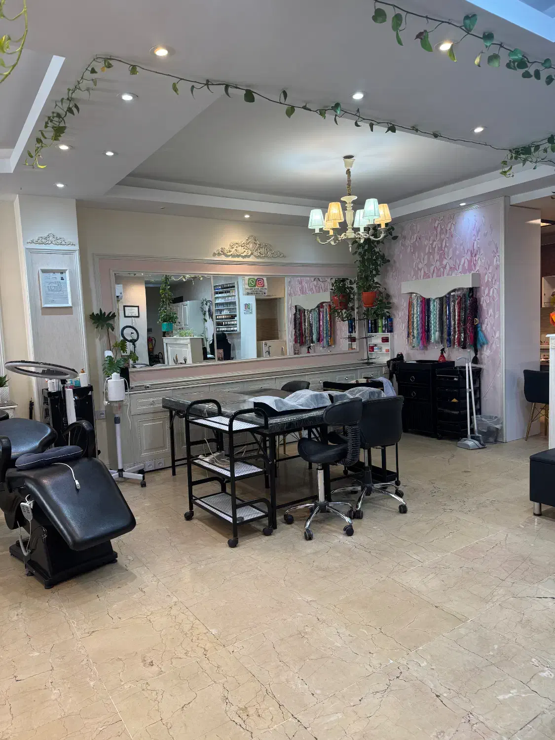 استخدام کوپ کار ،شینیون ،بافتکار وناخنکار|استخدام درمانی، زیبایی، بهداشتی|تهران, صادقیه|دیوار