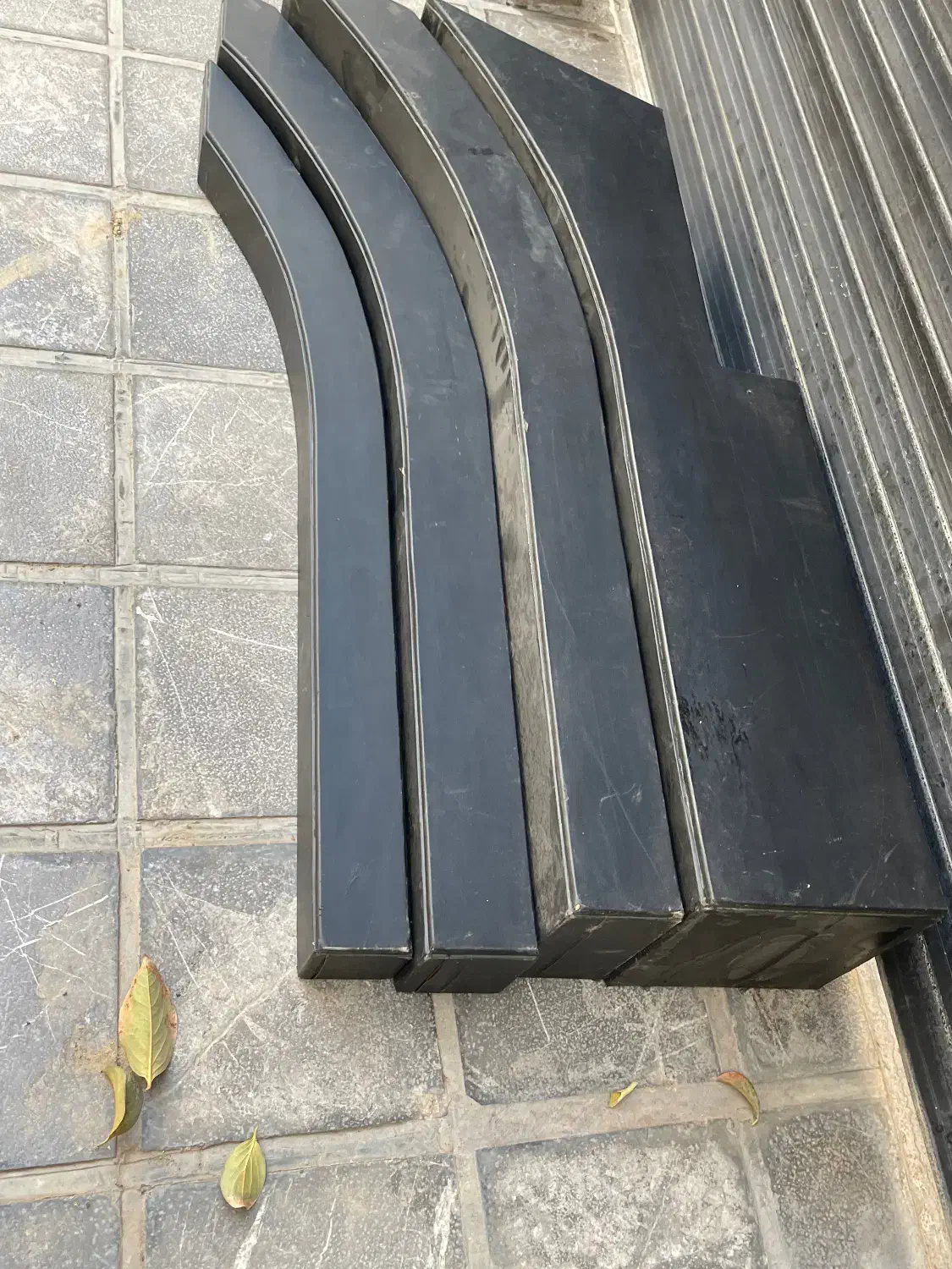 ممیری طلا و‌جواهر ۴ تیکه‌مشکی‌سالم|فروشگاه و مغازه|شهریار, شهریار|دیوار