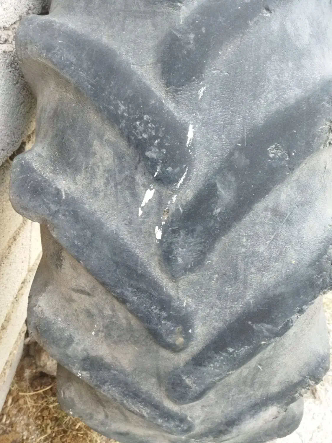 لاستیک تراکتور|خودرو سنگین|اهر, |دیوار