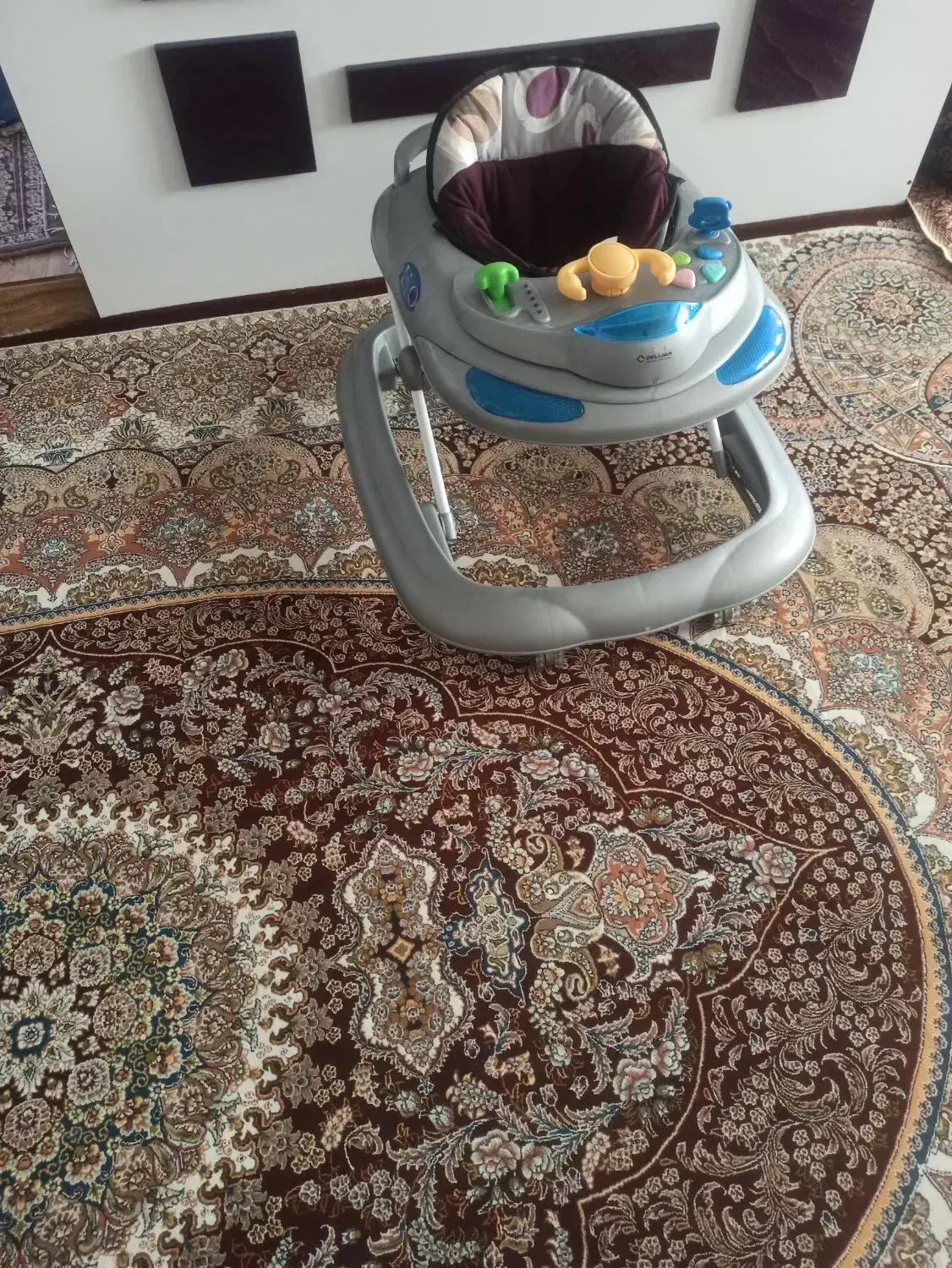 رورورک|کالسکه و لوازم جانبی|آبیک, |دیوار