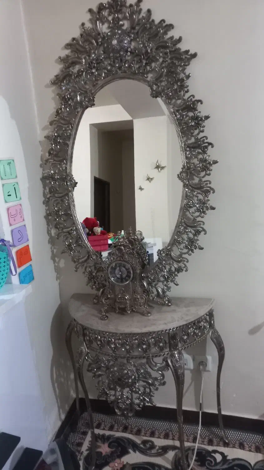 آینه  سفید|بوفه، ویترین، کنسول|محمدشهر, شهرک چمران|دیوار