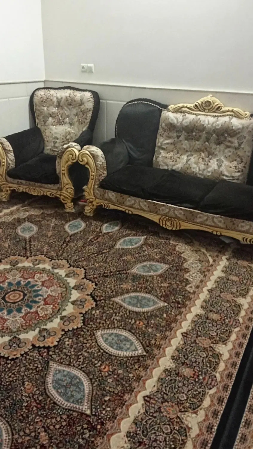 مبل 7نفره راحتی قیمت توافقی|مبلمان خانگی و میز عسلی|قم, حاج زینل|دیوار