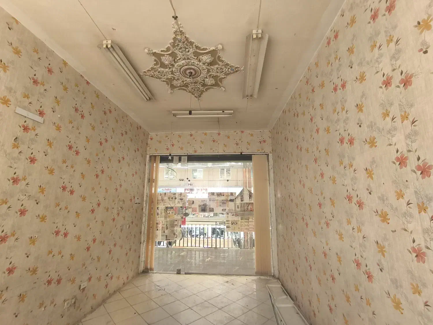 مغازه بازار مرکزی|فروش مغازه و غرفه|مشهد, چهارباغ|دیوار