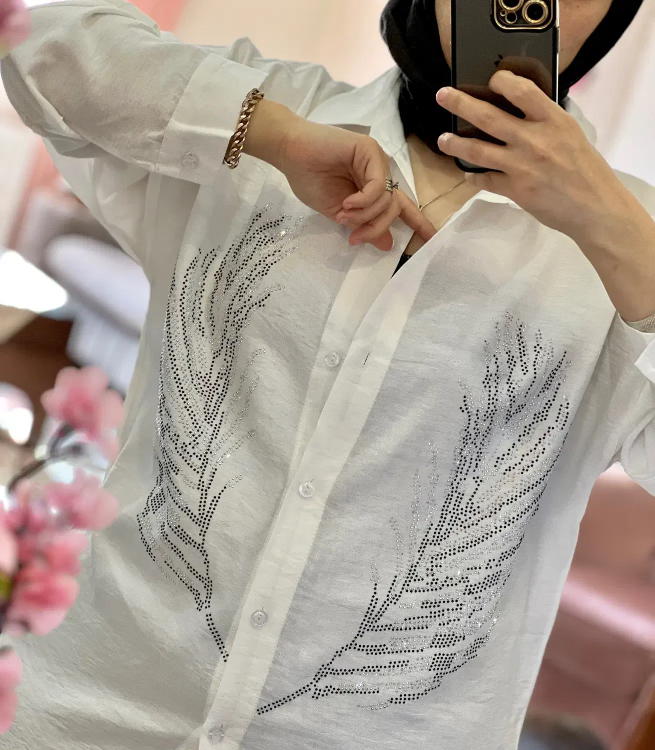 حراج انواع شومیز ب دلیل تک شدن با ارسال رایگان|حراج|قم, بلوار امین و ساحلی|دیوار