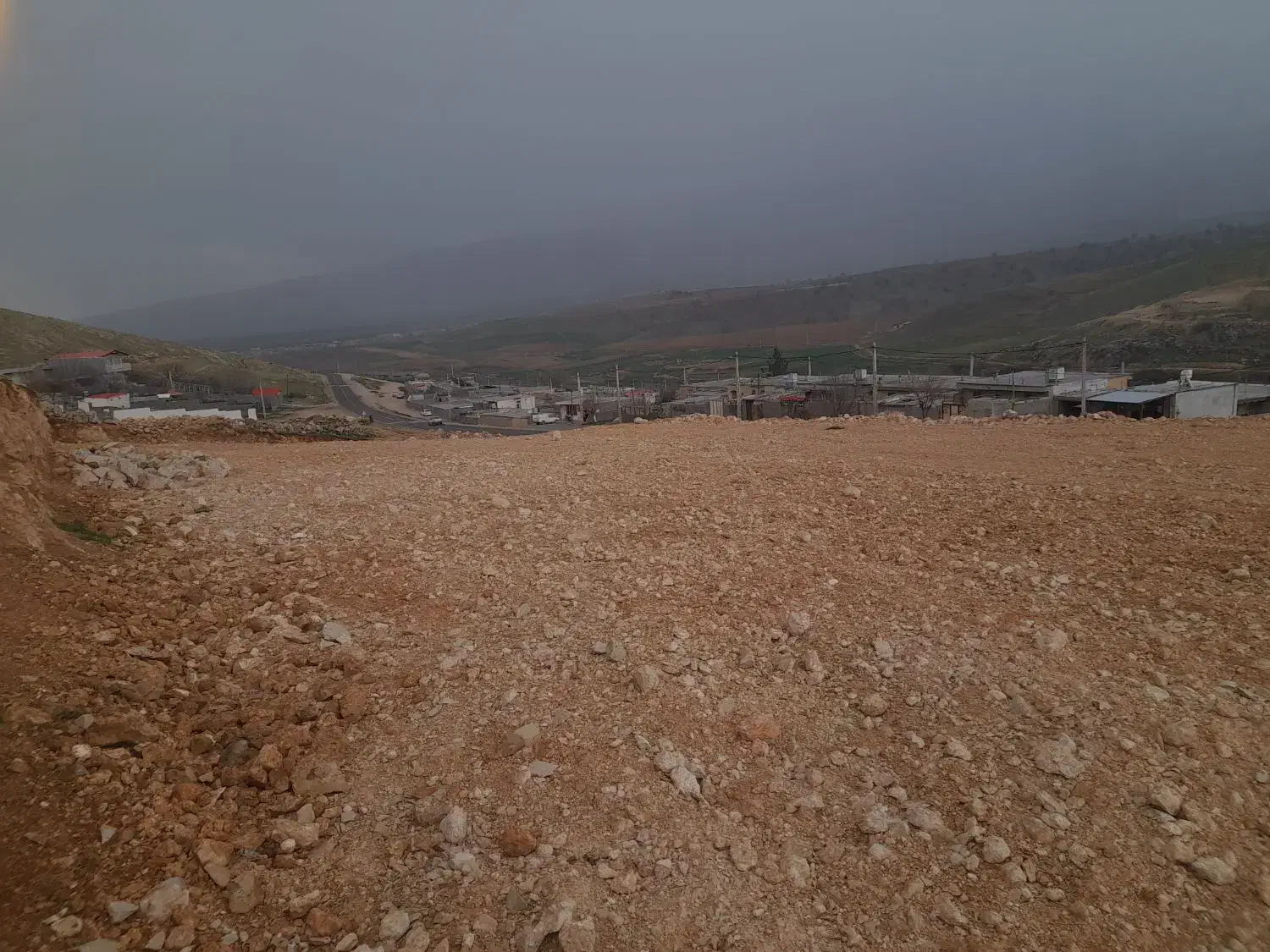 ۸۰۰ متر زمین مسکونی کارزان بر جاده لومار|فروش زمین و ملک کلنگی|کارزان, |دیوار