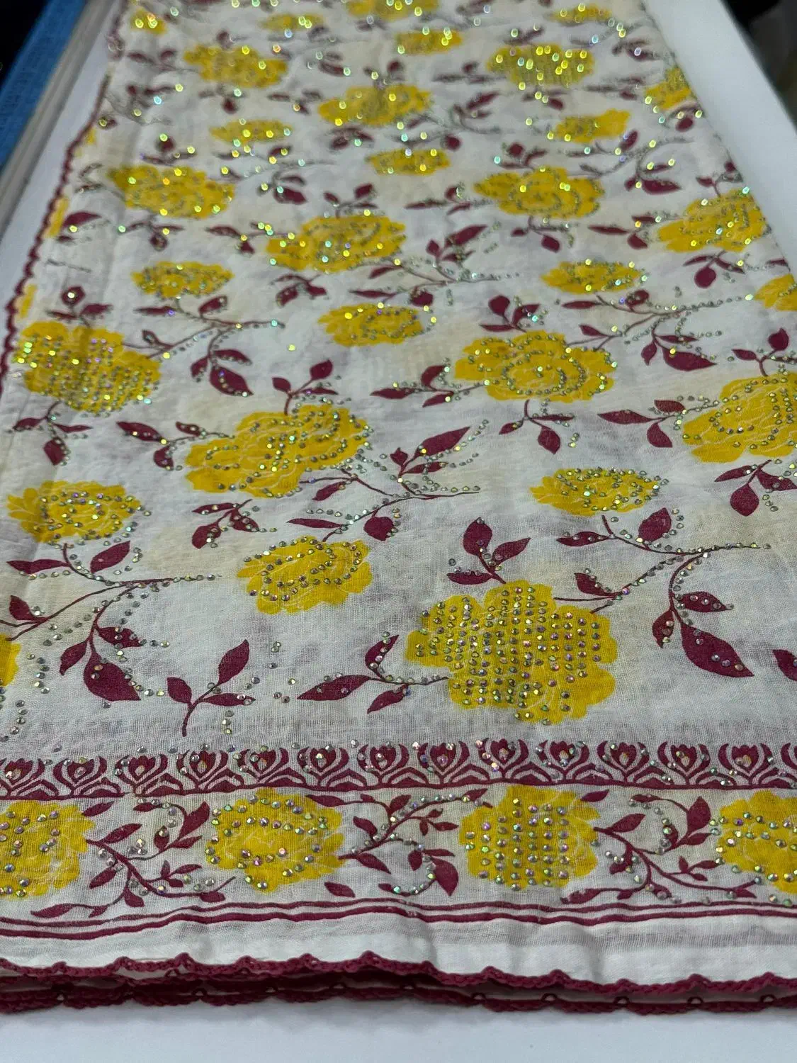 نگین کوبی ،زدن شلوار کمه ای|لباس|میناب, |دیوار