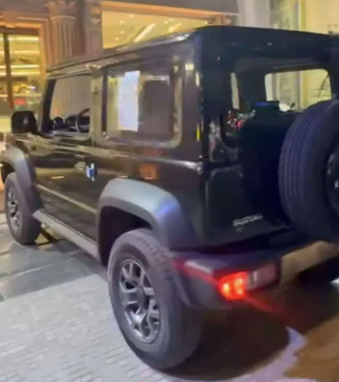 سوزوکی جیمنی 3درب اتومات مدل 2025|خودرو سواری و وانت|کاشان, سه راه پرورشگاه|دیوار