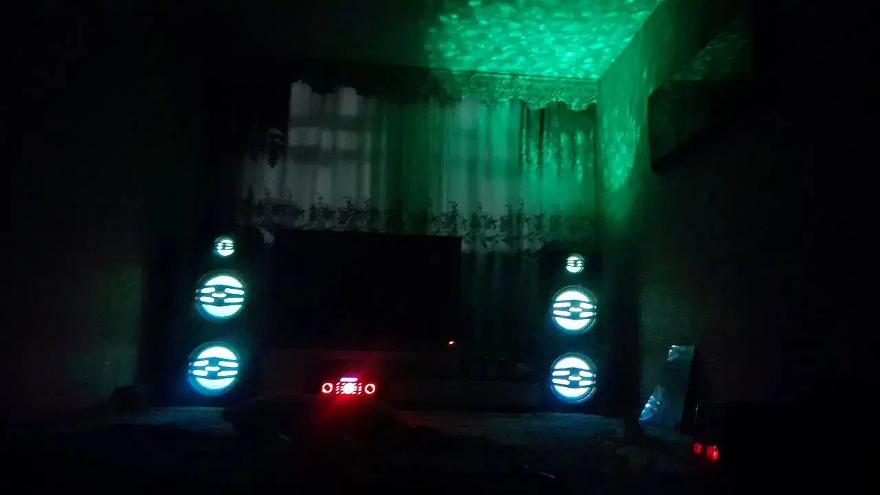 تلوزیون الجی|تلویزیون و پروژکتور|اسلام‌شهر, شهرک مفیدی|دیوار