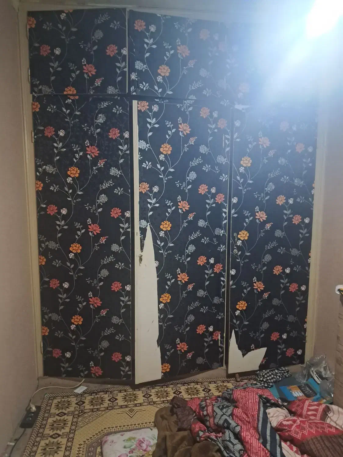 کمد ۶ در بزرگ ارتفاع حدودا ۳ متر عرض ۳ متر حدودا|جاکفشی، کمد، دراور|گرگان, |دیوار