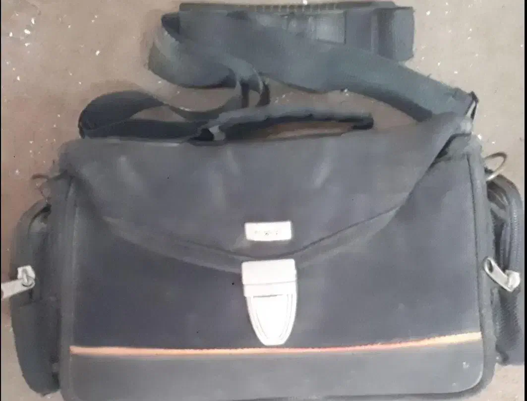 کیف دوربین عکاسی و فیلمبرداری|دوربین عکاسی و فیلم‌برداری|یزد, |دیوار