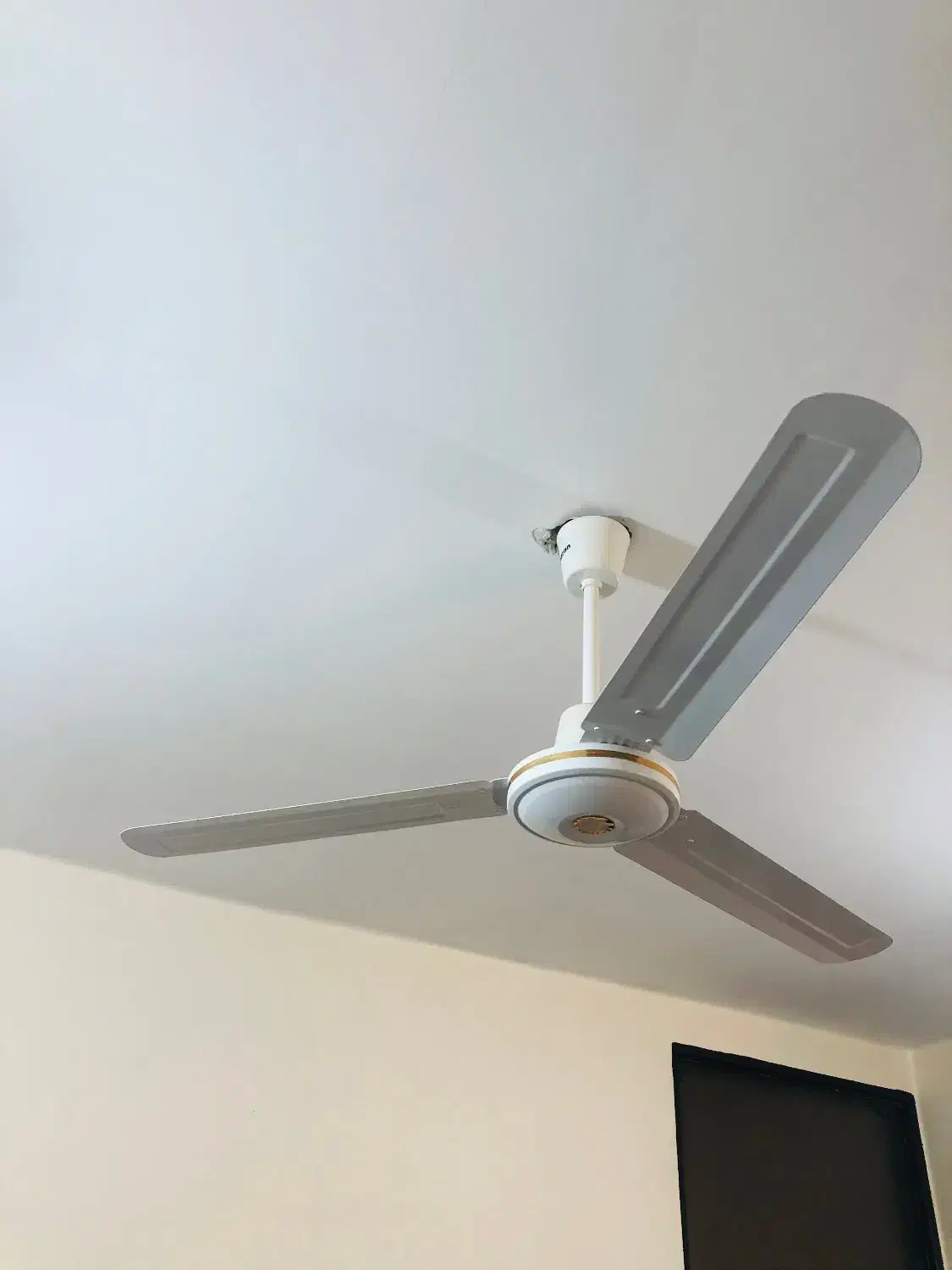 پنکه|پنکه و تصفیه‌کنندهٔ هوا|بندر امام خمینی, |دیوار