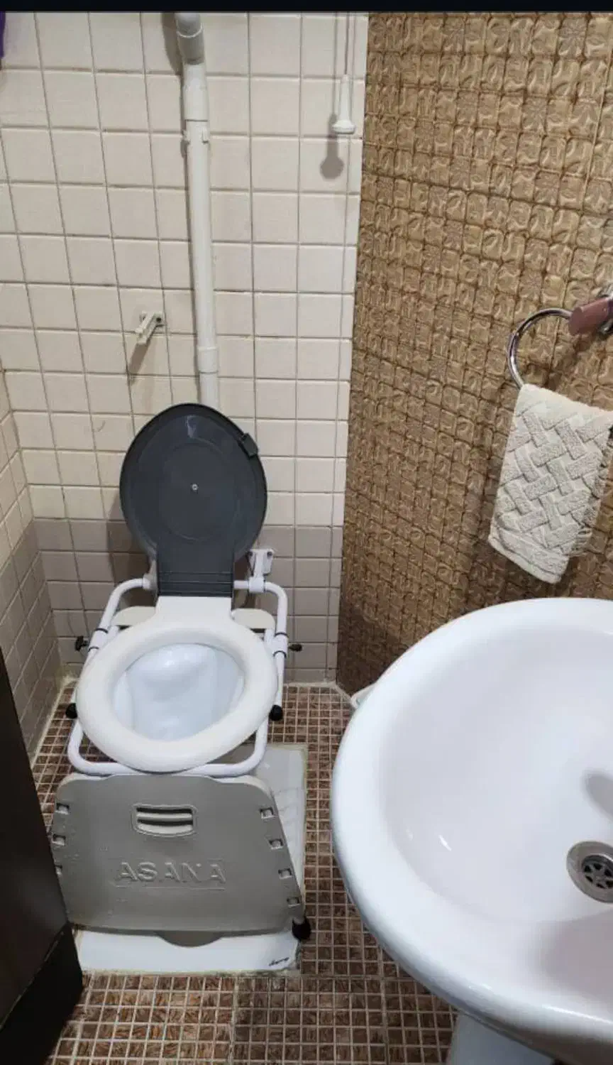 توالت فرنگی دیواری تاشو|لوازم سرویس بهداشتی|تهران, افسریه جنوبی|دیوار