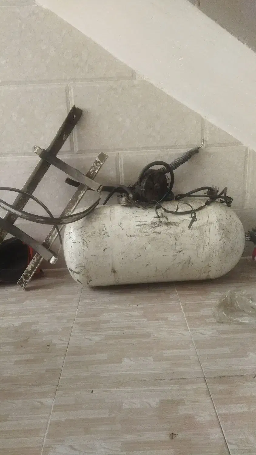 با وسایل کامل|قطعات یدکی و لوازم جانبی|شیراز, ده پیاله|دیوار