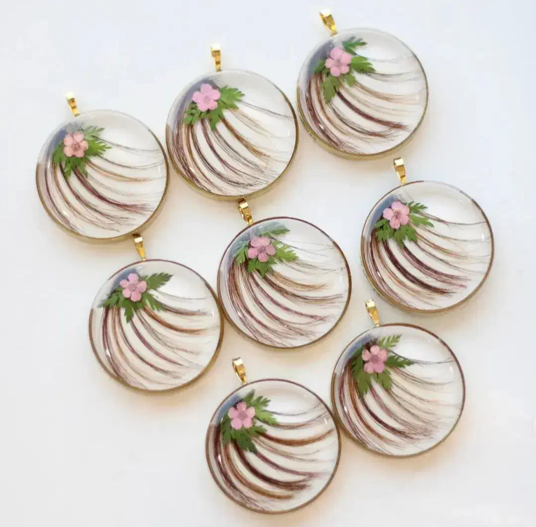 رزین|بدلیجات|شیراز, باهنر|دیوار