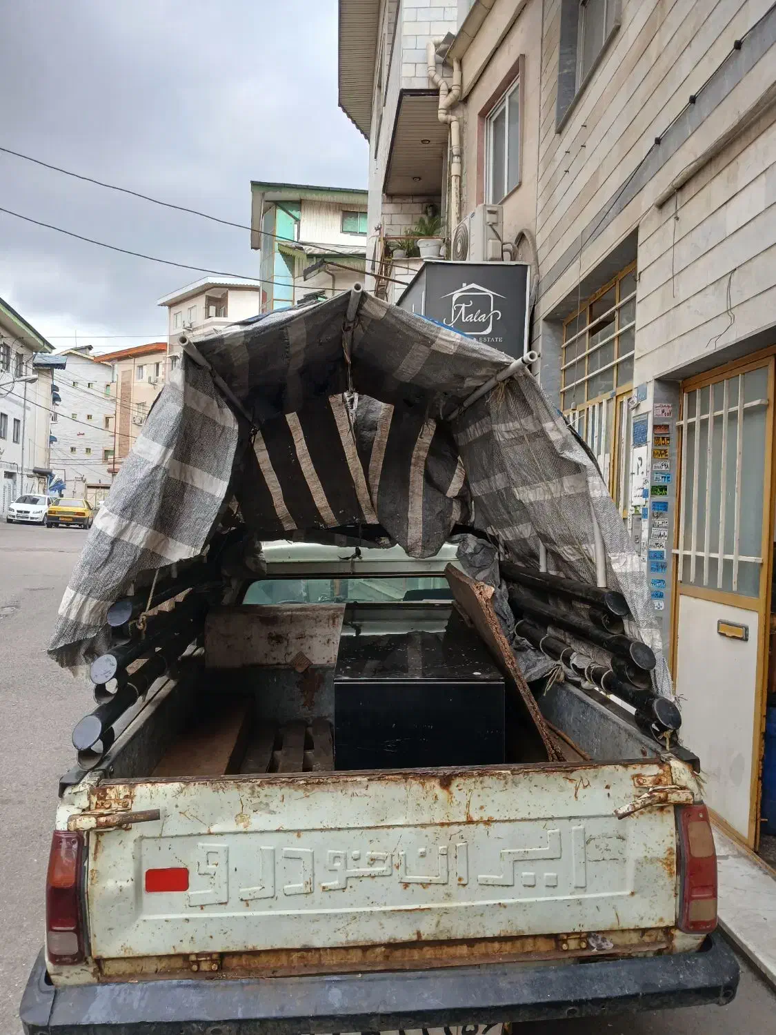 پیکان وانت|خودرو سواری و وانت|رشت, یخسازی|دیوار