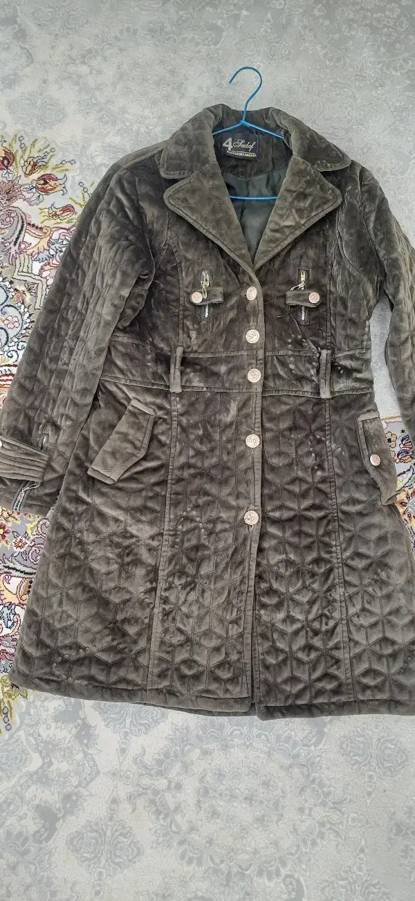 پالتو سبز خوشرنگ|لباس|سبزوار, غرب نیروگاه|دیوار