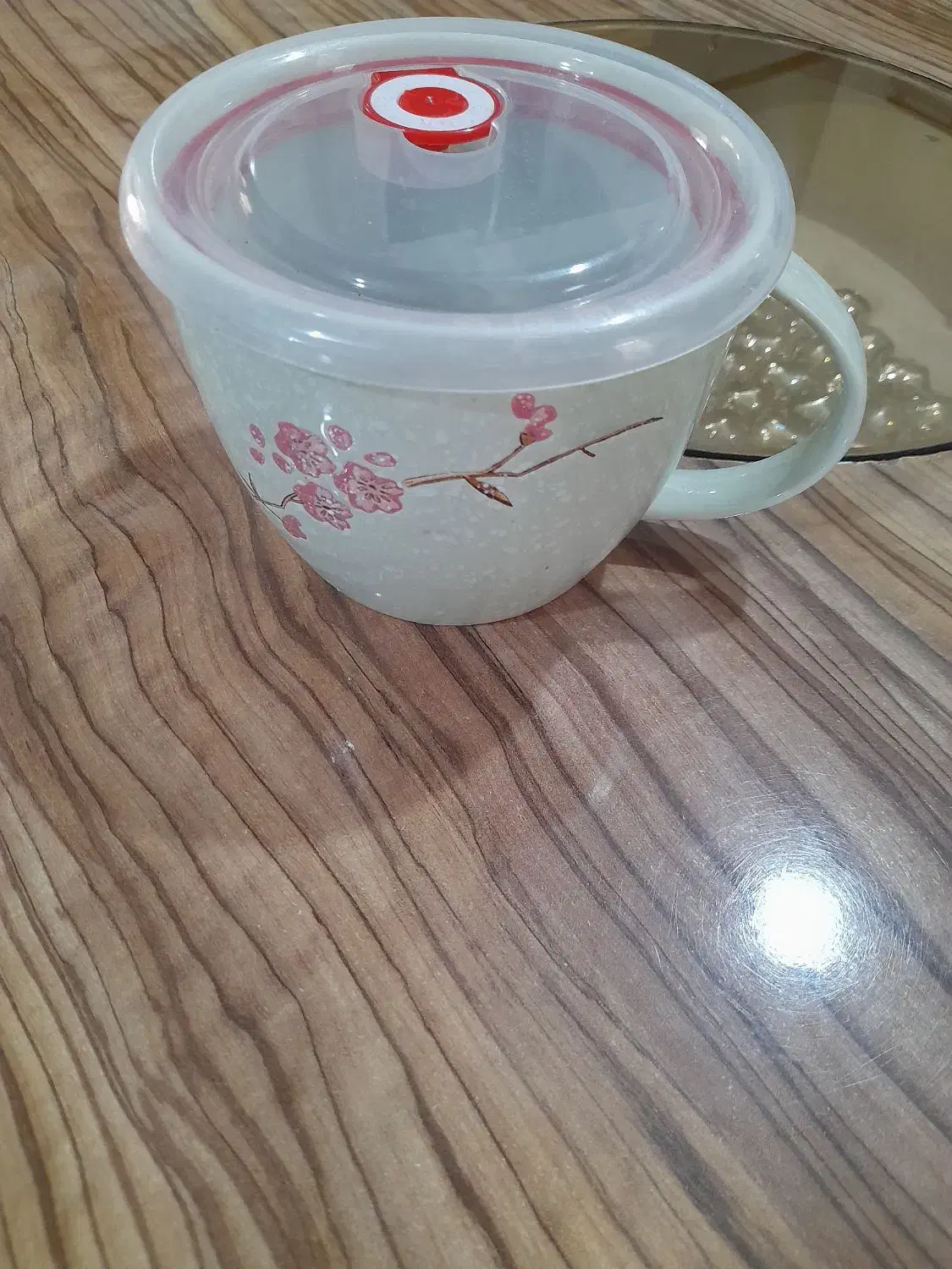 ظرف درب دار برای  غذای کودک وبرای سوپ وآب مرغ|ظروف نگهدارنده، پلاستیکی، یک‌بارمصرف|رشت, دیانتی|دیوار