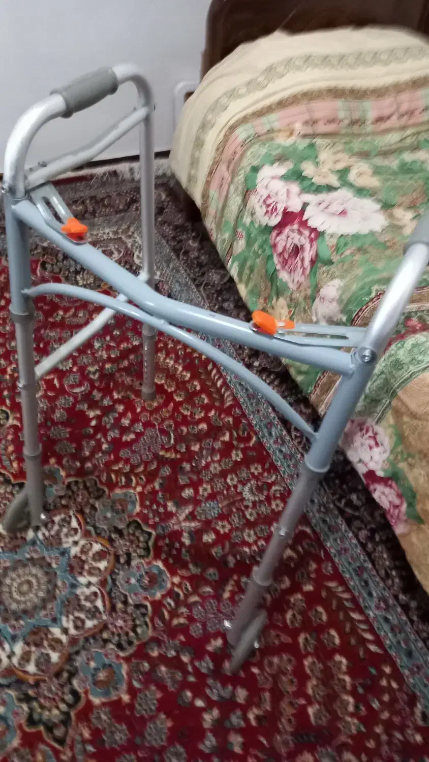 واکر چرخ دار تاشو درحد نو|پزشکی|لاهیجان, شهرک فرهنگیان|دیوار