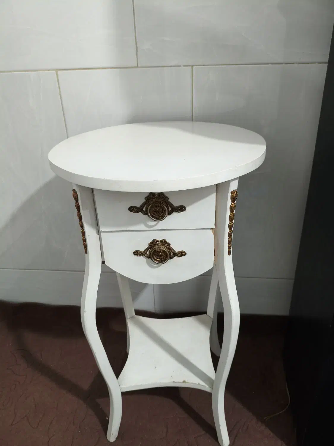 میز تلفن|میز تلفن|قم, بنیاد|دیوار