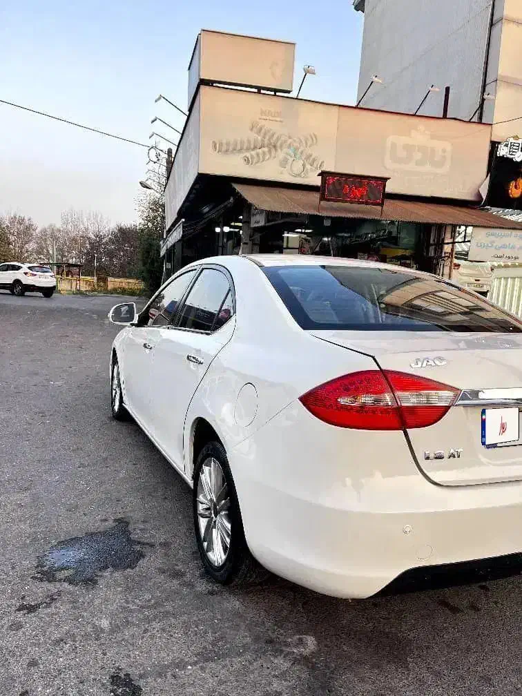 جک جی 5|خودرو سواری و وانت|رشت, نیروی دریایی|دیوار