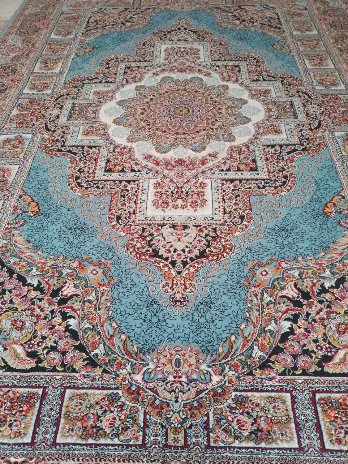 قالی ۹ متری نگین مشهد|فرش|مشهد, الهیه|دیوار