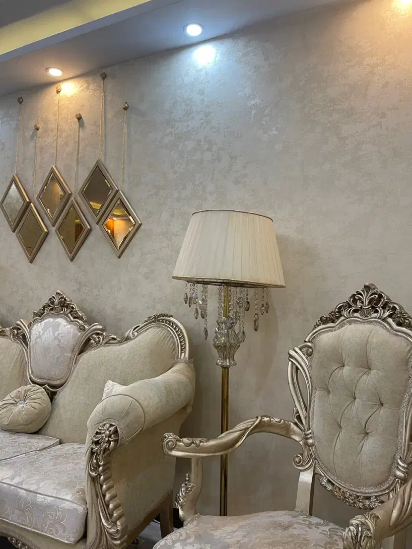 آباژور ایستاده کنار سالنی|چراغ خواب و آباژور|تهران, افسریه جنوبی|دیوار