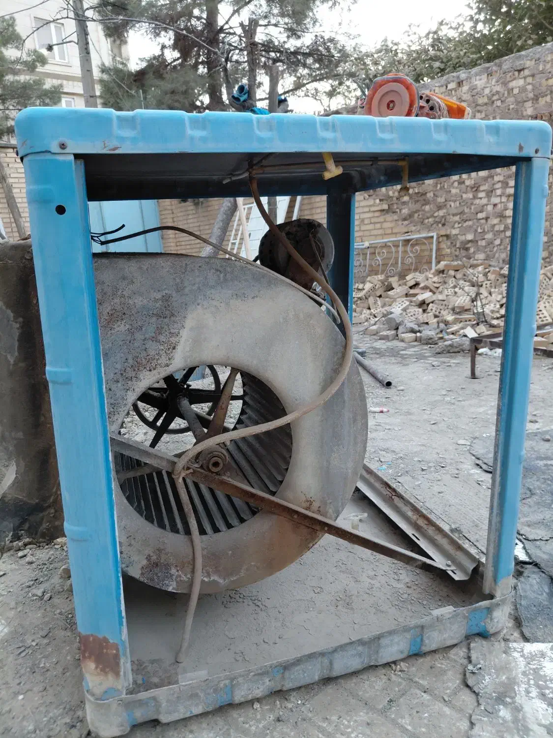 درب و پنجره آلومینیوم|مصالح و تجهیزات ساختمان|نیشابور, شهرک بسیج|دیوار