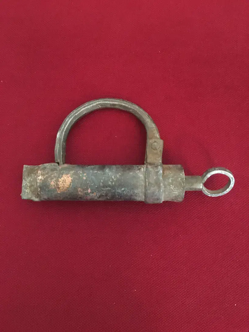 قفل قدیمی|کلکسیون اشیاء عتیقه|اندیشه, اندیشه فاز ۳|دیوار