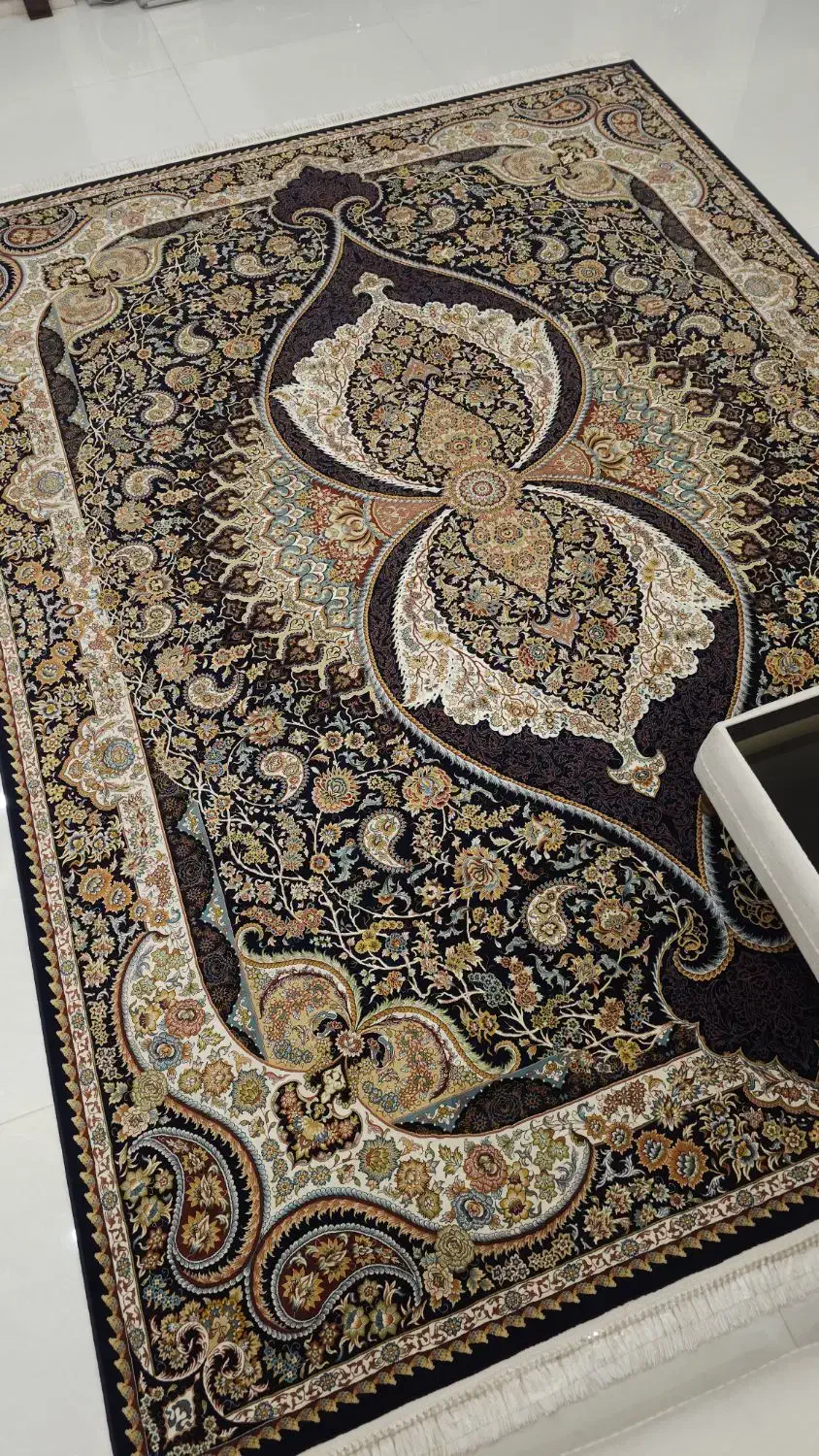 فرش ۱۲ متری ۱۰۰۰ شانه|فرش|کاشان, صنعت|دیوار